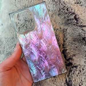 flaunt pink mother of pearl case